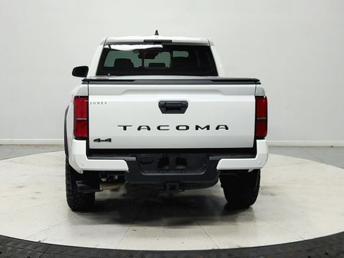 Used 2024 Toyota Tacoma TRD Off-Road w/ TRD Off Road Upgrade Package AWD/4WD image 7