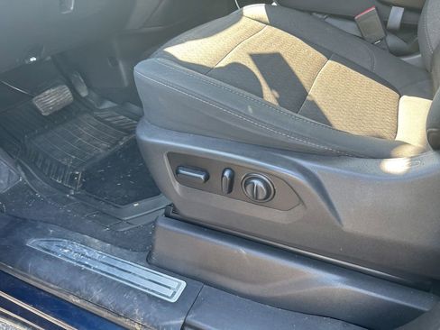 Used 2020 Chevrolet Silverado 1500 RST w/ Texas Edition RWD image 17