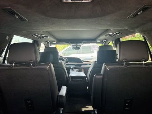 Used 2023 Cadillac Escalade Sport Platinum w/ LPO, ONYX Package image 7