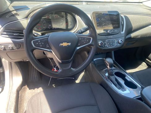 Used 2024 Chevrolet Malibu LT FWD image 10