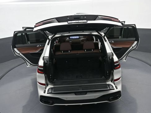 Used 2026 BMW X7 xDrive40i w/ M Sport Package AWD/4WD image 45