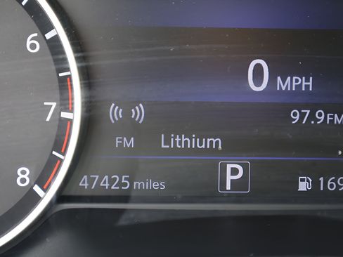 Used 2021 Nissan Murano S w/ Cargo Package FWD image 9