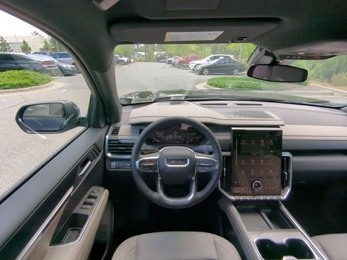 New 2025 GMC Acadia Elevation image 39