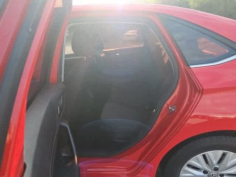 Used 2019 Volkswagen Jetta S image 18