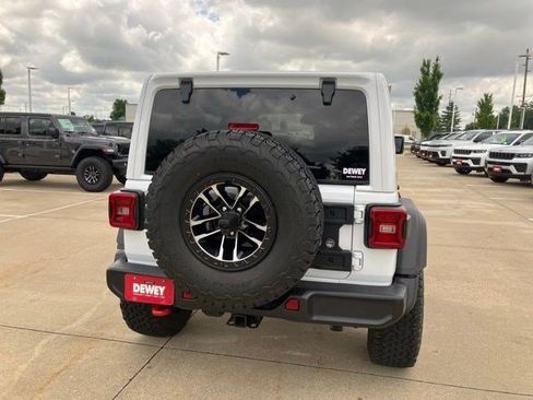 New 2026 Jeep Wrangler Unlimited Rubicon w/ Xtreme 35 Tire Package AWD/4WD image 7