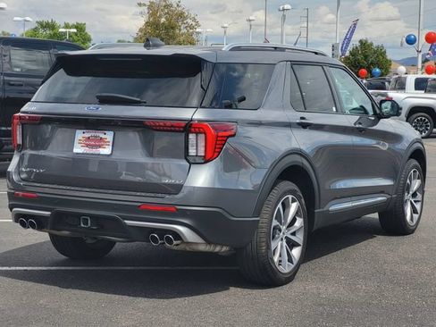 Used 2025 Ford Explorer Platinum w/ Ultimate Package AWD/4WD image 14