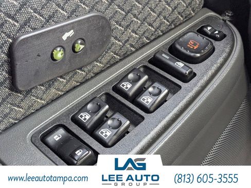 Used 2004 Chevrolet Avalanche Z66 w/ Preferred Equipment Group image 21