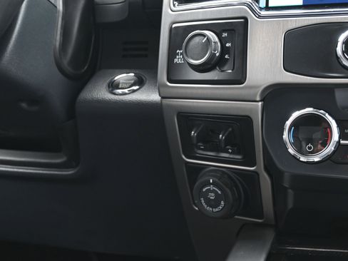 Used 2022 Ford F350 Platinum image 37