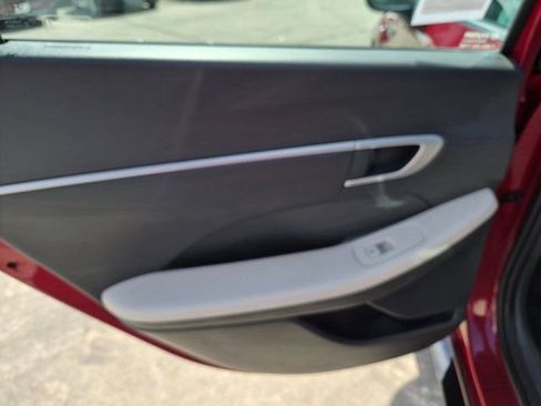 Used 2025 Hyundai Sonata SEL FWD image 21