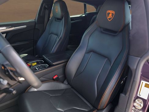 Used 2020 Lamborghini Urus AWD/4WD image 7