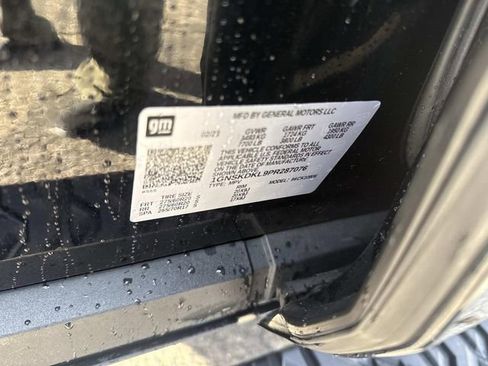 Used 2023 Chevrolet Suburban Z71 w/ Z71 Off-Road Package image 22