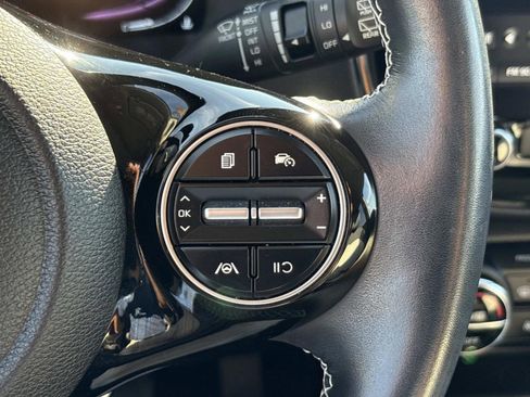 Used 2023 Kia Soul GT-Line image 22