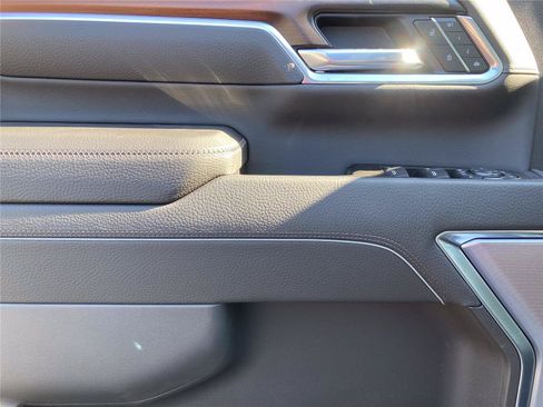 New 2026 GMC Sierra 2500 Denali w/ Denali Reserve Package AWD/4WD image 26