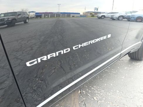 Used 2024 Jeep Grand Cherokee Overland w/ Adv Protech Group III AWD/4WD image 64