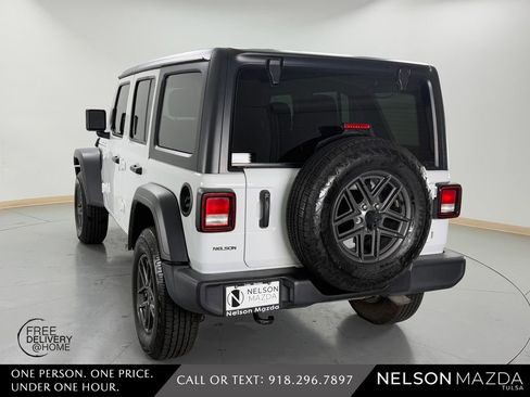Used 2024 Jeep Wrangler Unlimited Sport AWD/4WD image 8