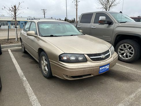 Used 2005 Chevrolet Impala LS w/ Sun And Sound Package image 2