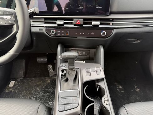 New 2026 Kia Sportage EX image 11