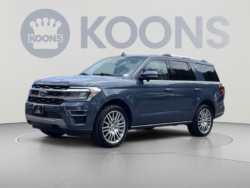 Used 2023 Ford Expedition Limited AWD/4WD image 5