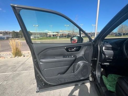 Used 2025 Subaru Forester Limited w/ Popular Package #2 image 13