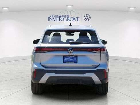 Certified 2025 Volkswagen Tiguan SE AWD/4WD image 6