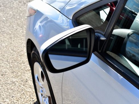 Used 2018 Kia Forte LX w/ LX Popular Package image 9