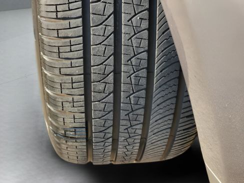 Used 2017 Land Rover Range Rover Sport HSE image 34