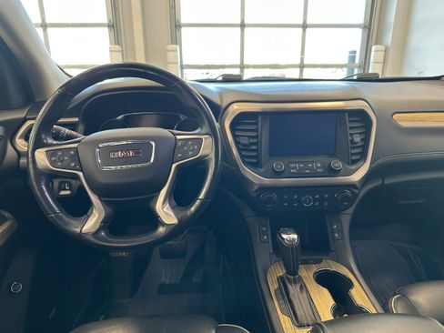 Used 2019 GMC Acadia Denali AWD/4WD image 17
