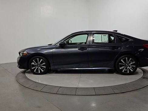 Used 2023 Honda Civic EX image 2