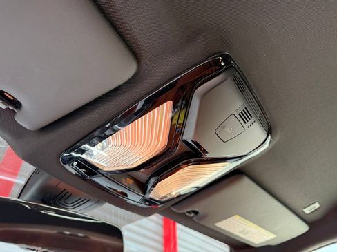 Used 2022 BMW M4 Competition w/ M Carbon Exterior Package RWD image 31
