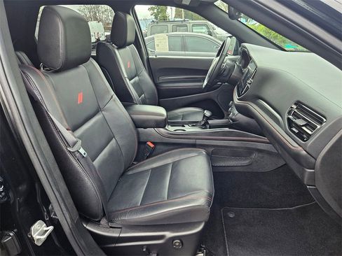 Certified 2025 Dodge Durango GT image 38