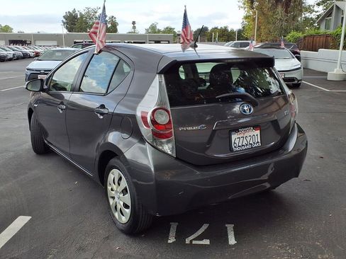 Used 2012 Toyota Prius C One FWD image 5