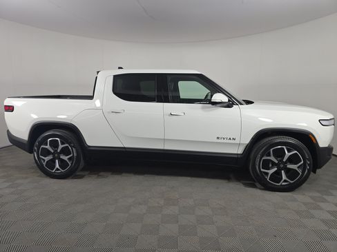 Used 2024 Rivian R1T Adventure Dual AWD/4WD image 6