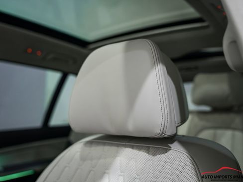 Used 2025 BMW ALPINA XB7 image 40