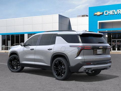 New 2026 Chevrolet Traverse LT w/ LPO, Floor Liner Package image 3
