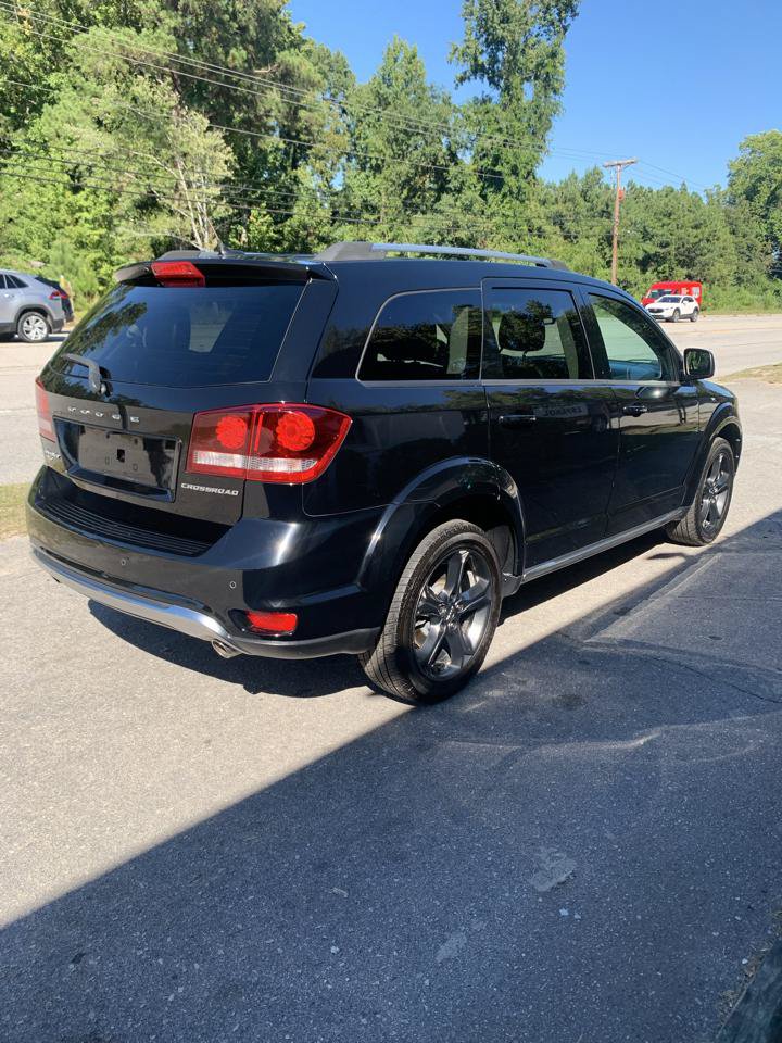 Used 2015 Dodge Journey Crossroad w/ Flexible Seating Group AWD/4WD image 4