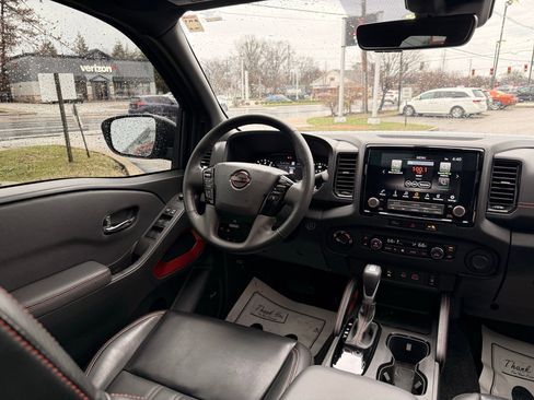 Used 2024 Nissan Frontier PRO-4X w/ Pro Premium Package AWD/4WD image 34