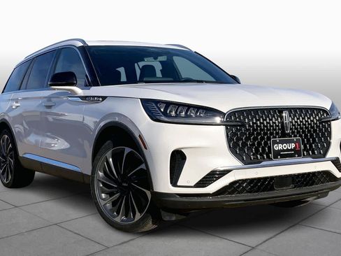 New 2026 Lincoln Aviator Reserve image 2