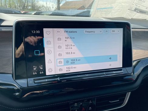 New 2025 Volkswagen Atlas SE image 41