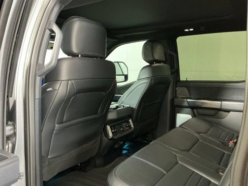 Used 2025 Ford F250 Platinum AWD/4WD image 25