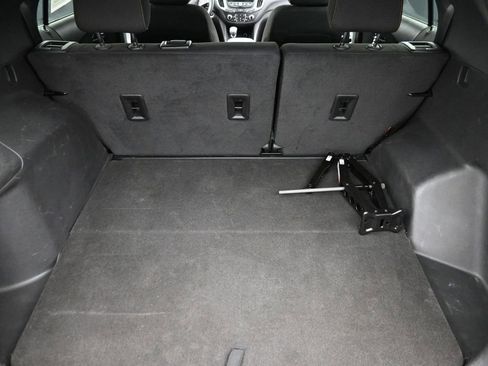 Used 2023 Chevrolet Equinox LT AWD/4WD image 11