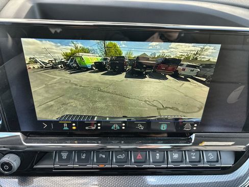 New 2026 Chevrolet Silverado 2500 ZR2 w/ LPO, Dark Essentials Package AWD/4WD image 29