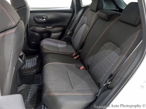 Used 2025 Honda HR-V Sport image 16