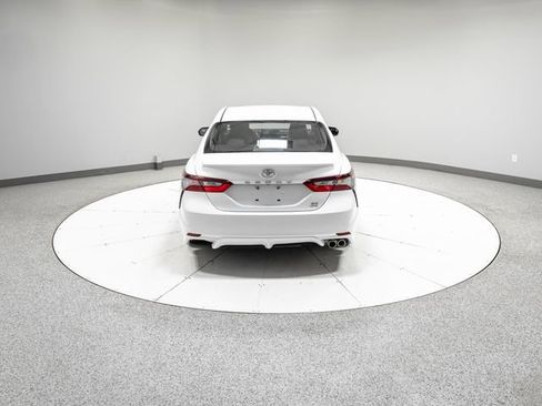 Used 2021 Toyota Camry SE AWD/4WD image 29