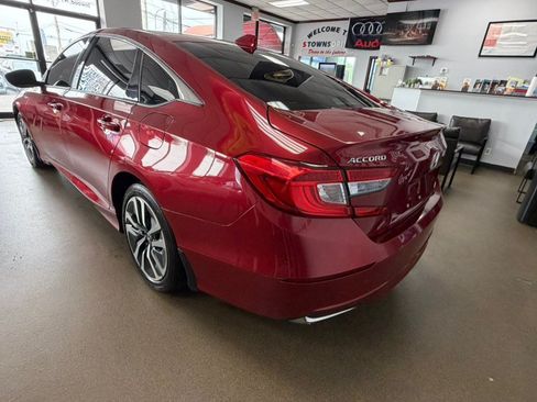 Used 2020 Honda Accord Hybrid image 8