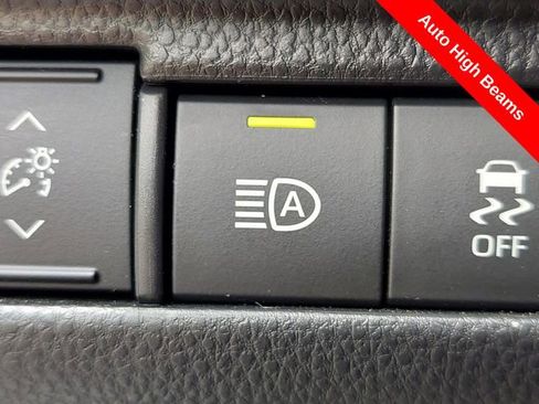 Certified 2024 Toyota Venza LE AWD/4WD image 20