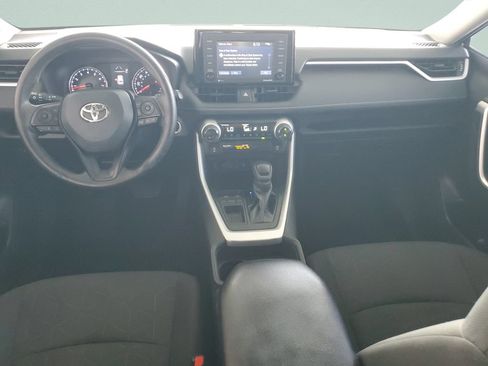 Used 2021 Toyota RAV4 XLE FWD image 11