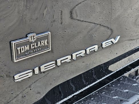 New 2026 GMC Sierra EV Elevation image 8