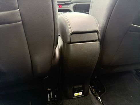 Used 2016 Jeep Renegade Limited AWD/4WD image 25