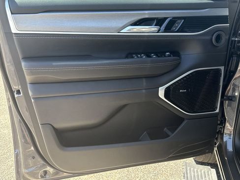 New 2026 Jeep Grand Wagoneer L Limited image 10