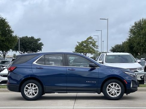 Used 2022 Chevrolet Equinox LT FWD image 3